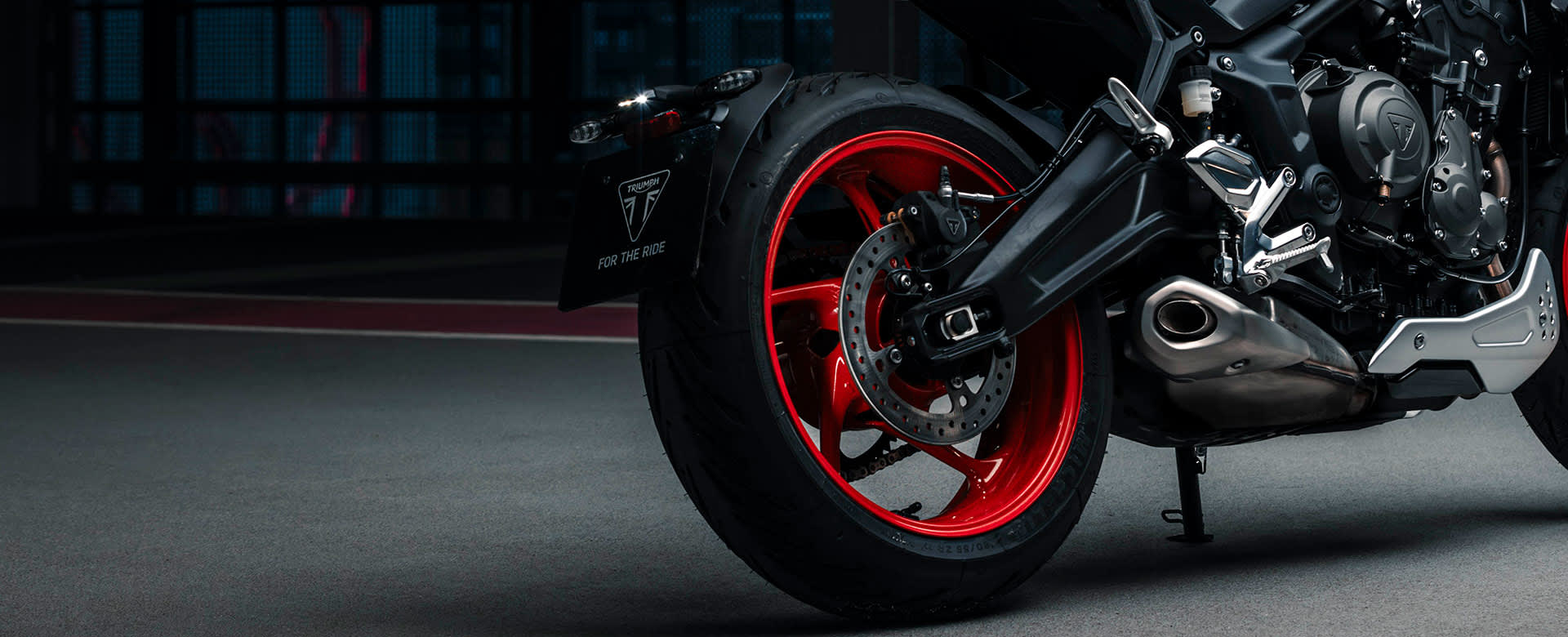 新型Trident 660 Triple Tribute Edition | For the Ride 新型Trident 660 Triple Tribute Edition | For the Ride